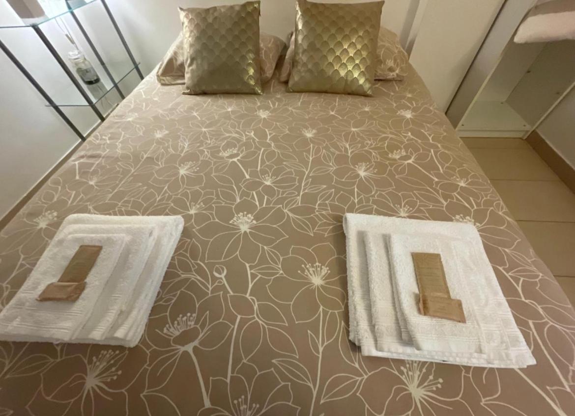 Sabrina Maison Chic Dolce Nido Sul Mare San Bartolomeo Al Mare Dış mekan fotoğraf